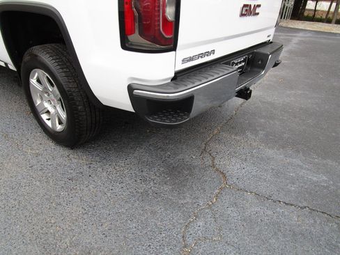 Used 2018 GMC Sierra 1500 SLT image 24