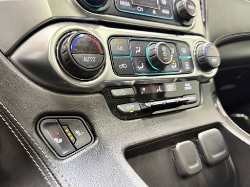Used 2020 Chevrolet Tahoe LT image 29