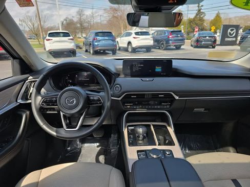 Used 2024 MAZDA CX-90 Plug-In Hybrid w/ Premium Pkg image 16
