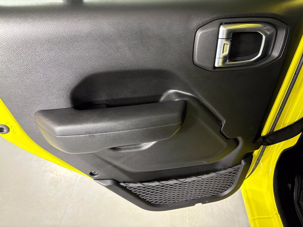 Used 2024 Jeep Wrangler Unlimited Sport AWD/4WD image 35