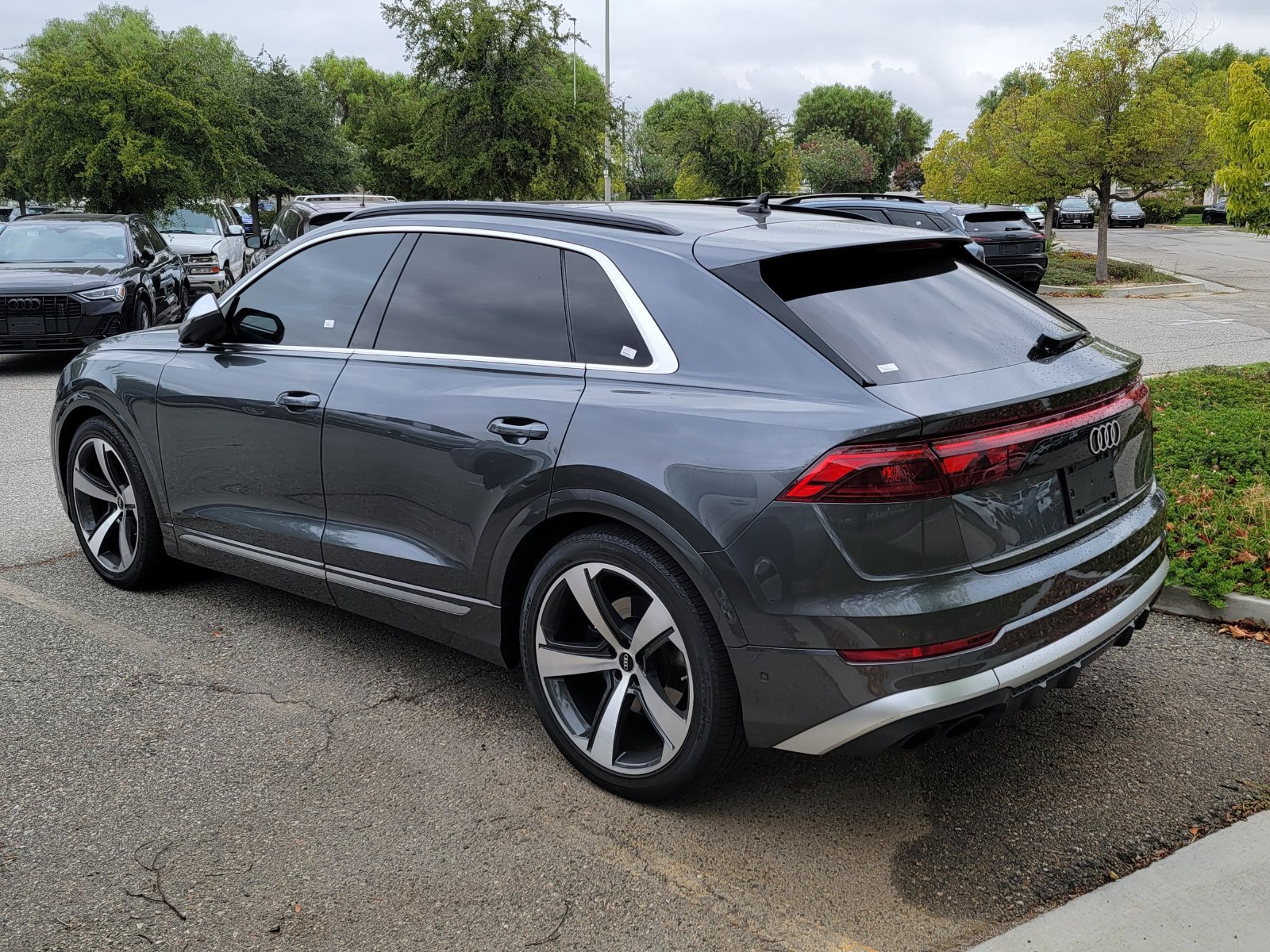 Used 2024 Audi SQ8 Prestige w/ Prestige Package AWD/4WD image 3