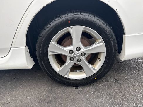 Used 2013 Toyota Corolla S image 29