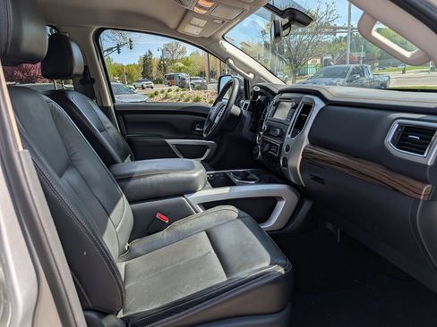 Used 2017 Nissan Titan SL w/ Off-Road Package AWD/4WD image 18
