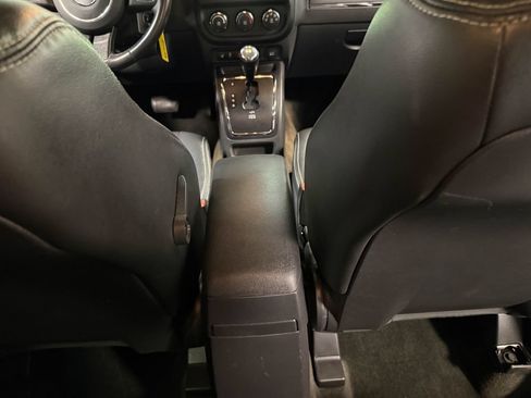 Used 2017 Jeep Patriot High Altitude AWD/4WD image 71