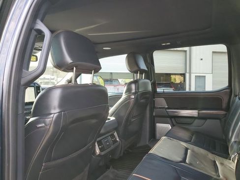 Used 2024 Ford F250 Platinum image 10