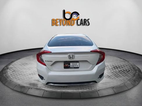 Used 2020 Honda Civic LX image 6