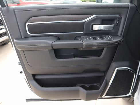 New 2026 RAM 2500 Laramie w/ Night Edition image 15