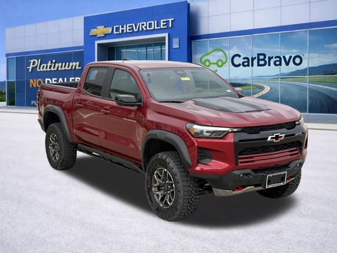 Used 2024 Chevrolet Colorado ZR2 w/ Technology Package image 11