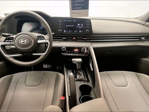 Certified 2025 Hyundai Elantra Sport w/ Cargo Package image 13