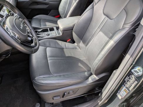 Used 2022 Kia Sorento S w/ Panoramic Sunroof Package AWD/4WD image 24