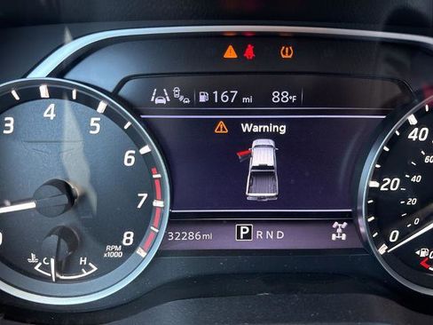 Used 2022 Nissan Titan S w/ HD Front GAWR Package image 5