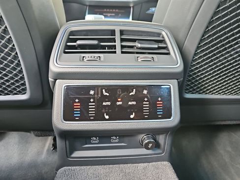 Used 2021 Audi RS 6 image 29