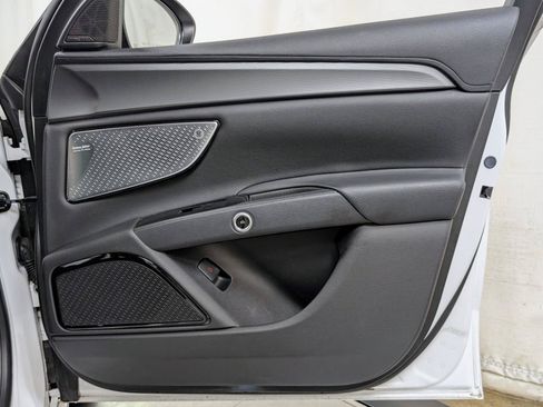 Used 2024 Maserati Grecale GT AWD/4WD image 22