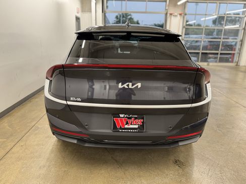 New 2025 Kia EV6 Light w/ Light LR Technology Package image 9