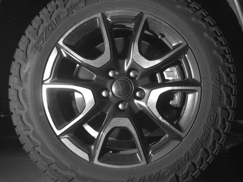 Used 2025 Jeep Compass Trailhawk AWD/4WD image 10