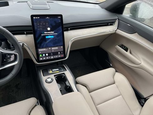 Used 2025 Volvo EX90 Ultra image 15