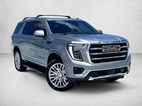 Used 2025 GMC Yukon Elevation w/ Elevation Premium Package RWD image 12