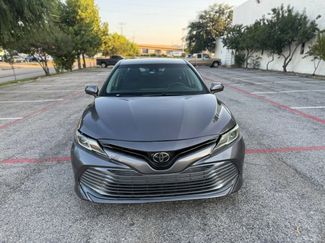Used 2018 Toyota Camry LE image 1