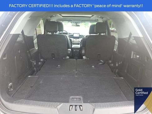 Used 2024 Ford Explorer XLT w/ Equipment Group 202A AWD/4WD image 15