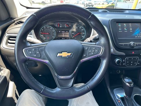 Used 2018 Chevrolet Equinox LT FWD image 26