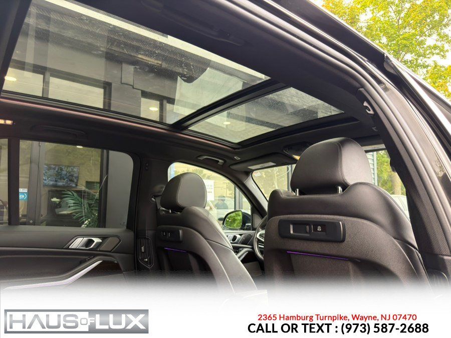 Used 2020 BMW X5 xDrive40i w/ M Sport Package AWD/4WD image 17