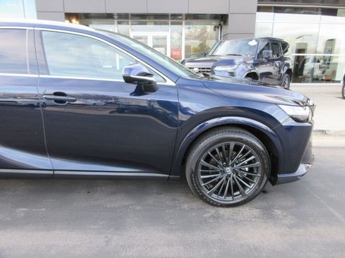 Used 2025 Lexus RX 350 Premium image 12