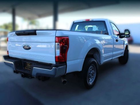 Used 2017 Ford F250 XL w/ Power Equipment Group image 5