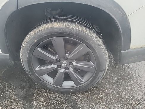 Used 2023 Honda Pilot Sport image 9