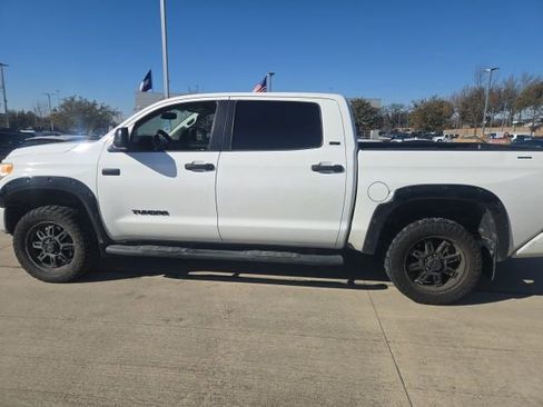Used 2017 Toyota Tundra SR5 image 5