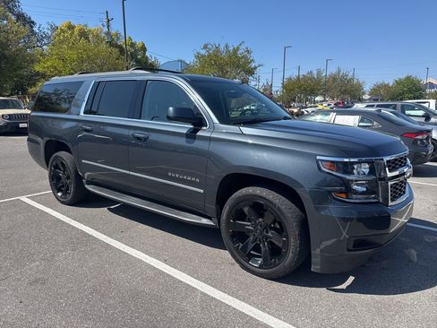 Used 2020 Chevrolet Suburban LS image 2