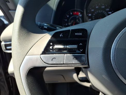 Certified 2023 Hyundai Elantra SEL w/ Preferred Accessory Package FWD image 28
