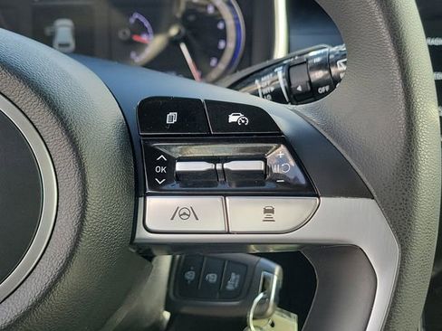 Used 2023 Hyundai Tucson SE image 24