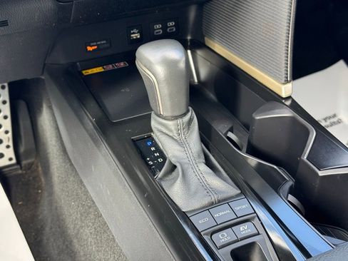 Certified 2025 Toyota Camry SE image 37