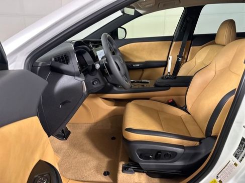 Used 2025 Lexus RZ 450e image 11