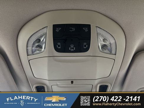 Used 2020 Chrysler Pacifica Limited w/ Tire & Wheel Group image 28