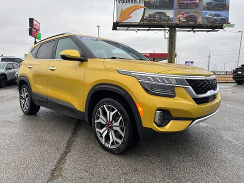 Used 2023 Kia Seltos SX w/ SX Sunroof Package image 9