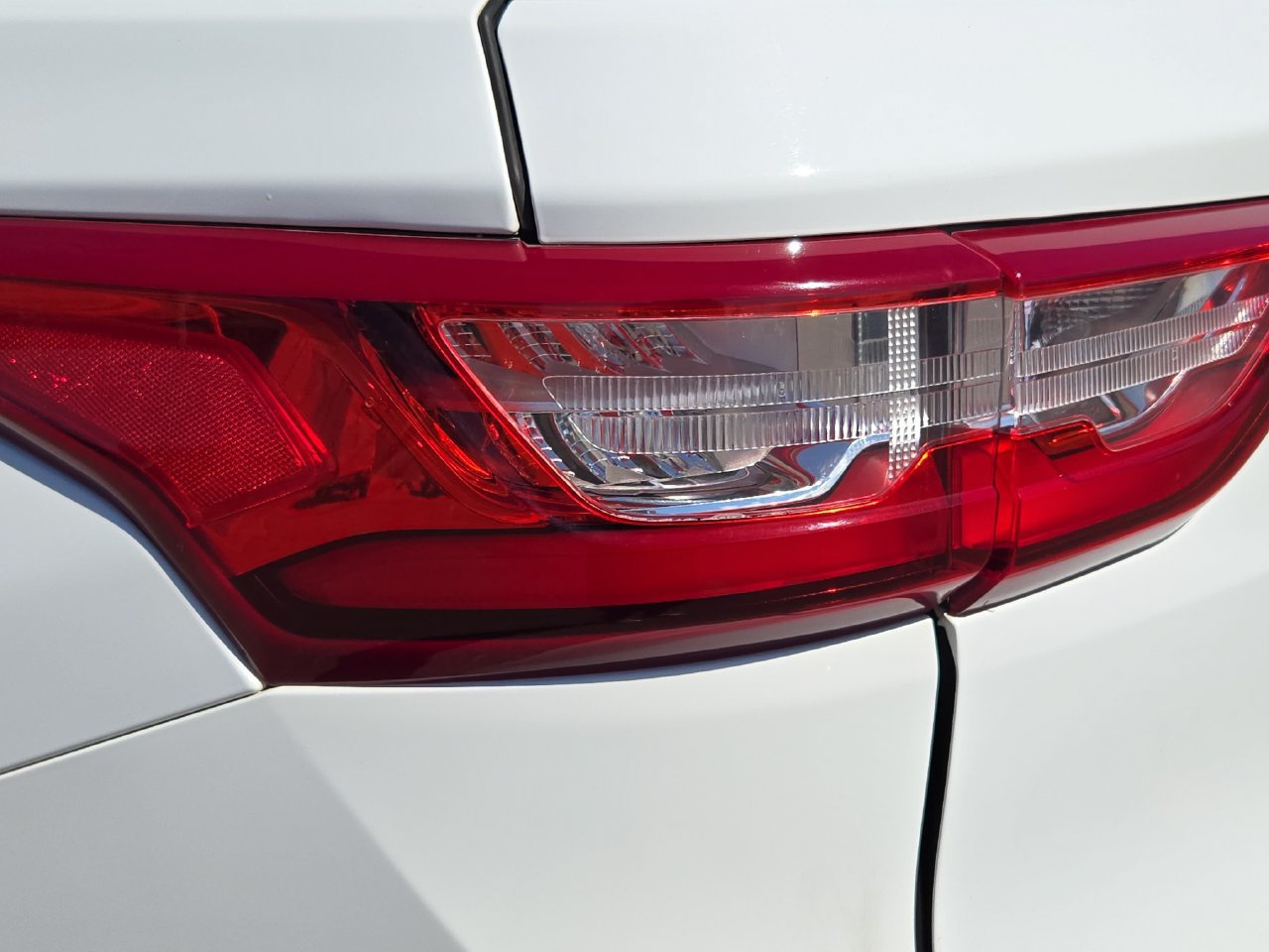 Used 2019 Chevrolet Traverse LT FWD image 34