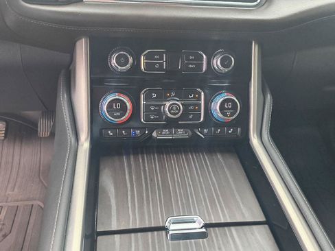 Used 2023 GMC Yukon Denali w/ Denali Reserve Package AWD/4WD image 20