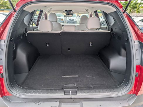 Used 2025 Hyundai Tucson SE image 16