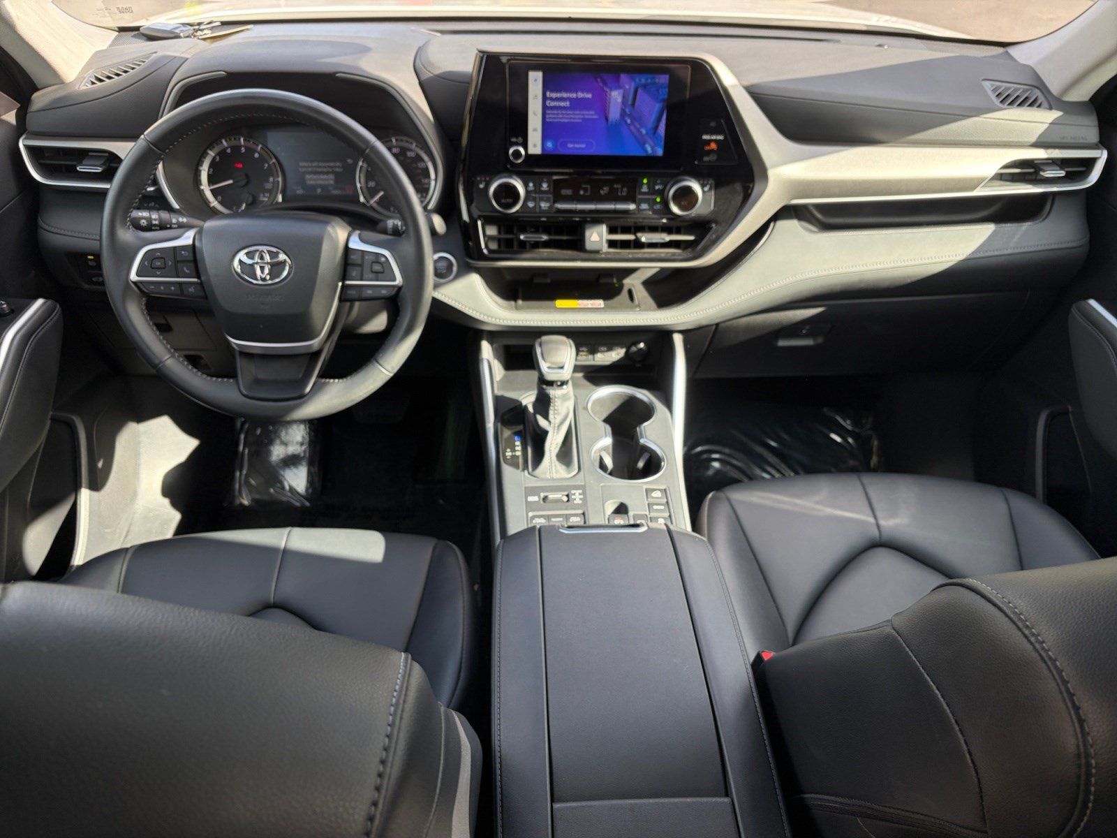 Used 2026 Toyota Highlander XLE AWD/4WD image 26