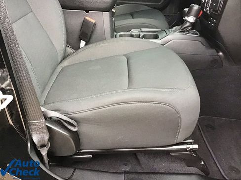 Used 2021 Jeep Wrangler Unlimited Sport image 22