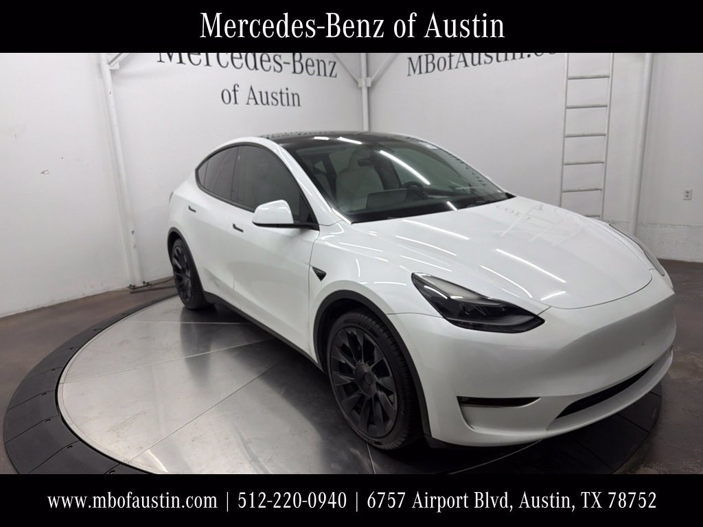 Used 2023 Tesla Model Y Long Range AWD/4WD image 1