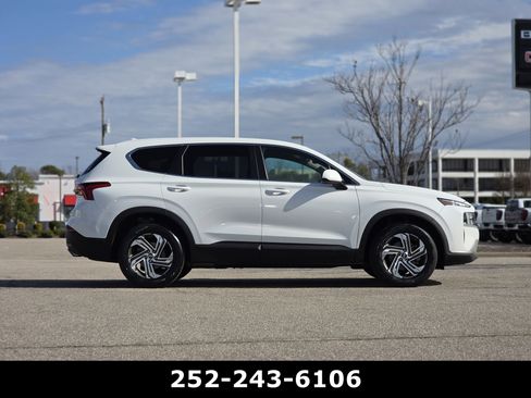 Used 2023 Hyundai Santa Fe SE image 8