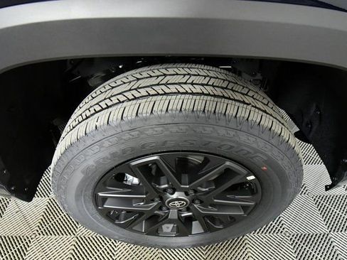 New 2026 Toyota Tundra Limited AWD/4WD image 17