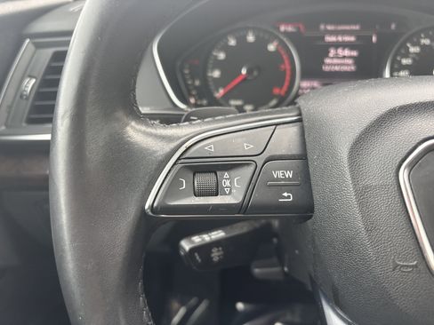 Used 2020 Audi Q5 2.0T Premium image 26
