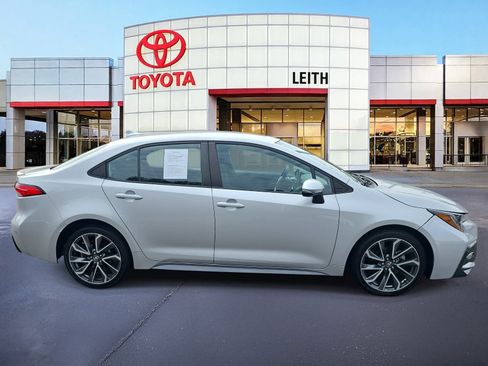 Used 2021 Toyota Corolla SE image 4