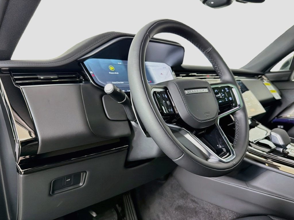 New 2027 Land Rover Range Rover Sport SE AWD/4WD image 9