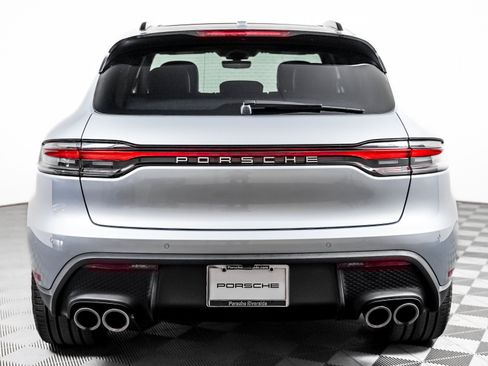 Certified 2026 Porsche Macan AWD/4WD image 11