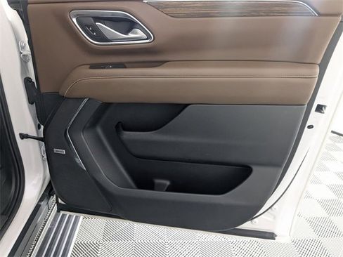 Certified 2022 Chevrolet Suburban High Country w/ Max Trailering Package image 33