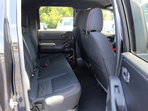 Used 2026 Nissan Frontier PRO-4X w/ Pro-4x Convenience Package AWD/4WD image 12